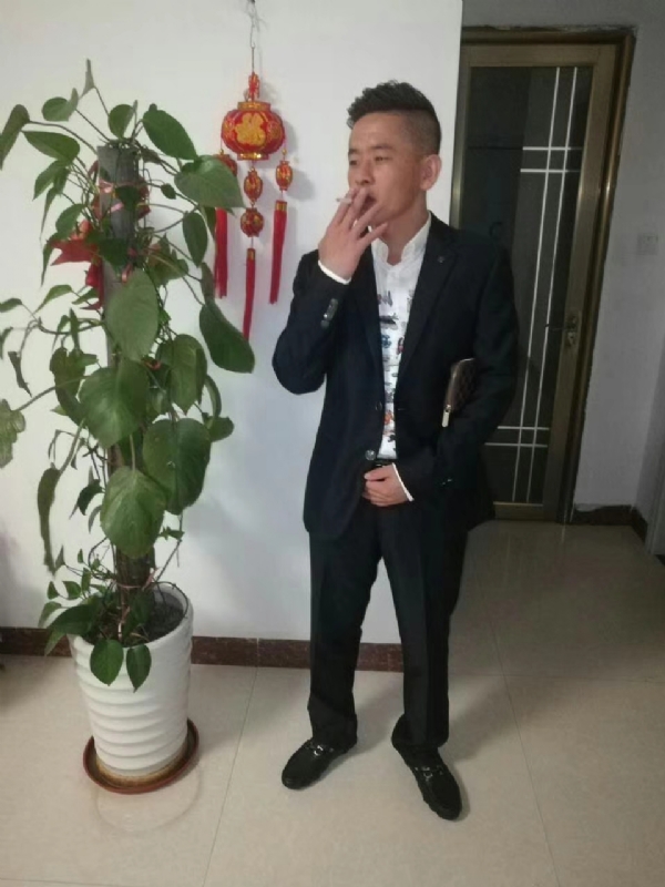 男人三十而立的第二张照片--湛江残疾人相亲网